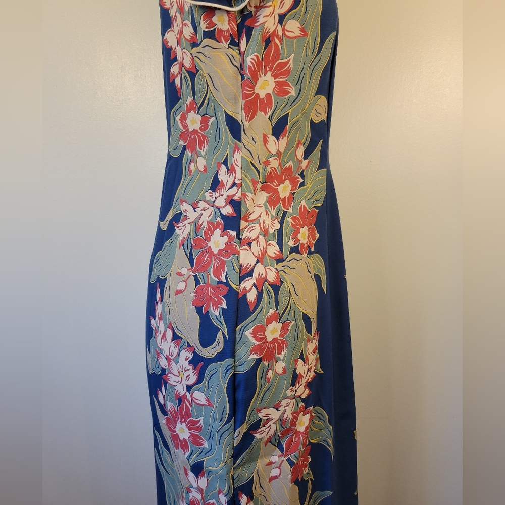 Tiki/Polynesian flower dress - Picture 10 of 17